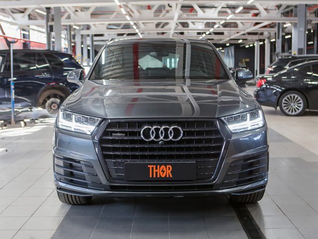 Rugissement d'une AUDI Q7 - photo 15